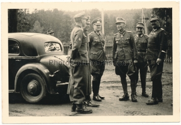 Ritterkreuz und Eichenlaub Träger Gebirgsjäger General Eduard Dietl mit Julius Ringel