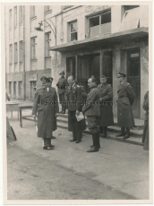 Generalfeldmarschall Kesselring beim II. Fliegerkorps im Osten - Ritterkreuzträger der Luftwaffe