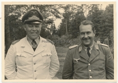 4 Fotos Generalfeldmarschall Kesselring in Orscha Belarus Waldlager Raubritter 4 - Ritterkreuzträger der Luftwaffe