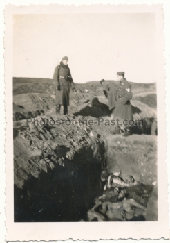 Tote - Massengräber - Grauen des Krieges - Ukraine 1942