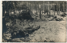 Tote Soldaten auf einem Schlachtfeld