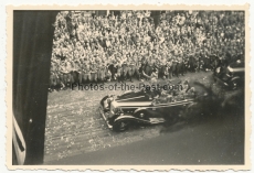 3 Fotos - Der Führer Adolf Hitler in Berlin im Juli 1940