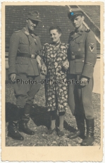 Portrait Waffen SS Sturmmann mit Ärmelband der SS Leibstandarte Adolf Hitler - LAH