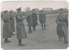 Ritterkreuzträger der Luftwaffe - General bei 1. Fernaufklärungsgruppe Nacht in Brieg Polen