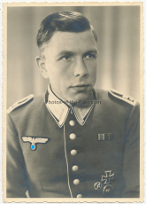 Portrait Feldwebel der Wehrmacht mit HJ Scharfschützenabzeichen EK I und Verwundetenabzeichen - Atelier Halberstadt