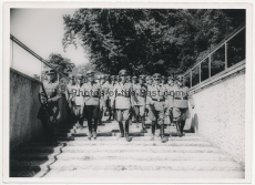 Italienische Offiziere und Offiziere der Waffen SS