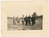 Ritterkreuzträger des Heeres - General mit Offizieren der Panzertruppe in Frankreich