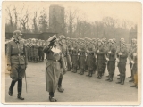 Ritterkreuzträger der Waffen SS - Obergruppenführer Karl Maria Demelhuber bei holländischen Waffen SS Rekruten in Amersfoort 1943 mit original Unterschrift