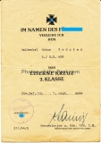 EK II Urkunde für einen Feldwebel im Grenadier Regiment 428 Unterschrift vom Kommandeur der 129. ID Generalleutnant Heribert von Larisch