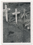 Gräber gefallener Soldaten der Wehrmacht und Waffen SS bei Arras in Frankreich