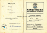 Wehrpaß und Dokumente von einem Feldwebel Infanterie Reg. 17 Braunschweig und Infanterie Reg. 326 EK II Urkunde Unterschrift General der Infanterie Otto Roettig Besitzzeugnis Infanterie Sturmabzeichen Verwundeten Abz. in Schwarz etc.