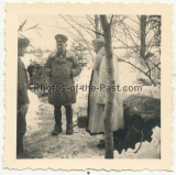 Ritterkreuzträger des Heeres - General im Pelzmantel im Winter an der Ostfront