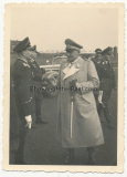 4 Fotos Generalfeldmarschall Hermann Göring zu Besuch auf einem Fliegerhorst der Luftwaffe