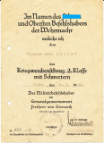 Verleihungsurkunde Kriegsverdienstkreuz 2. Klasse mit Schwertern - Der Militärbefehlshaber im Generalgouvernement Freiherr von Gienanth - General der Kavallerie